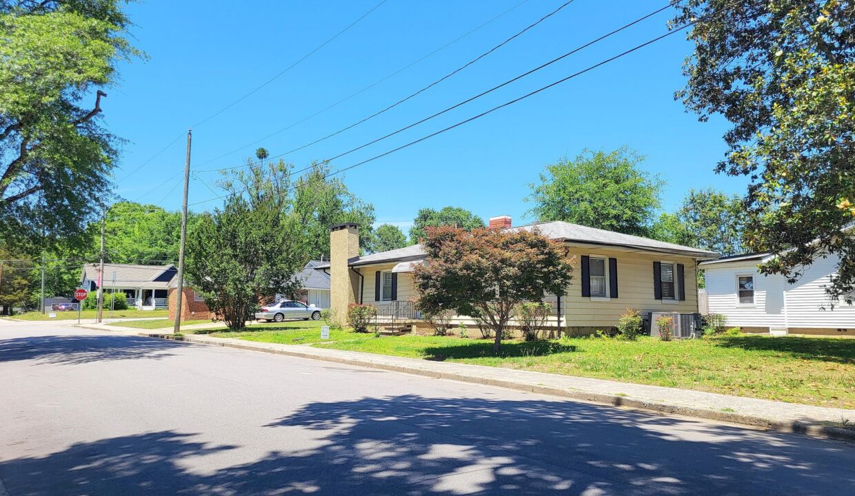 412-Hamby-St-Clayton-NC-27520-14
