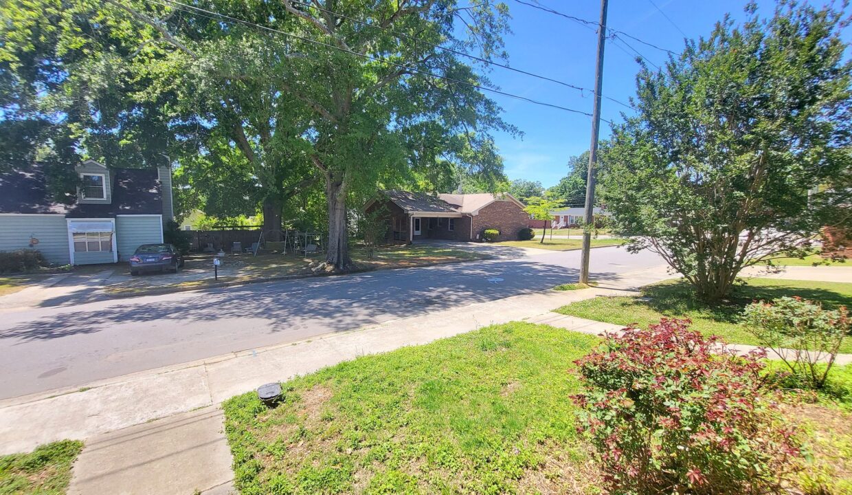 412-Hamby-St-Clayton-NC-27520-16