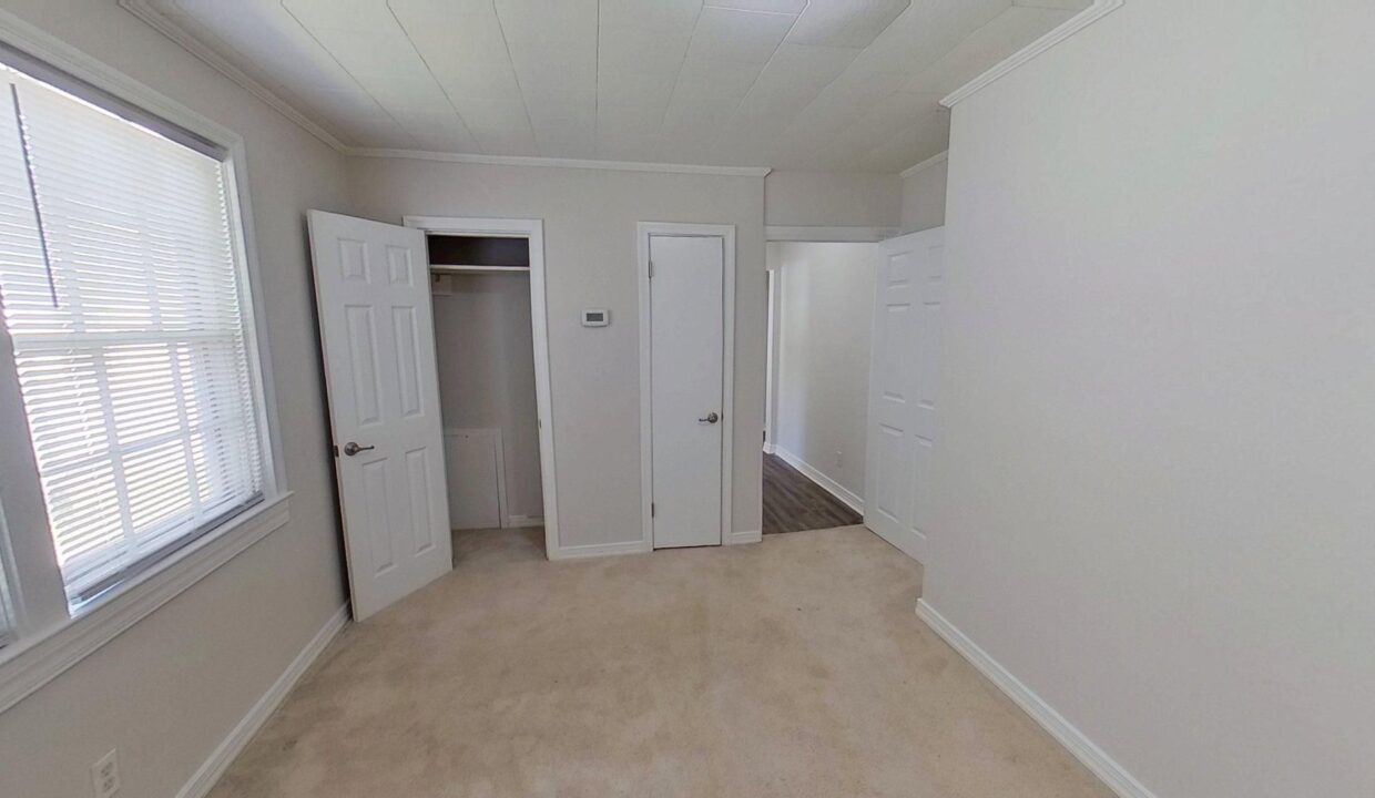 412-Hamby-St-Clayton-NC-27520-25