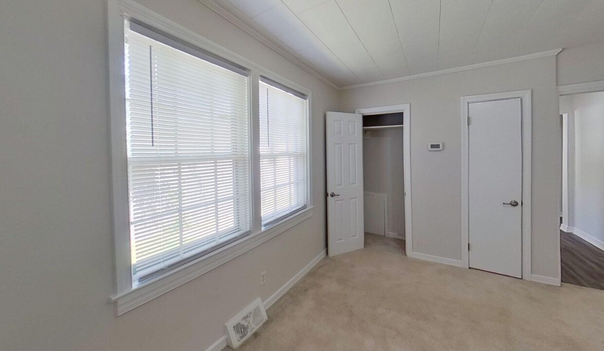 412-Hamby-St-Clayton-NC-27520-28