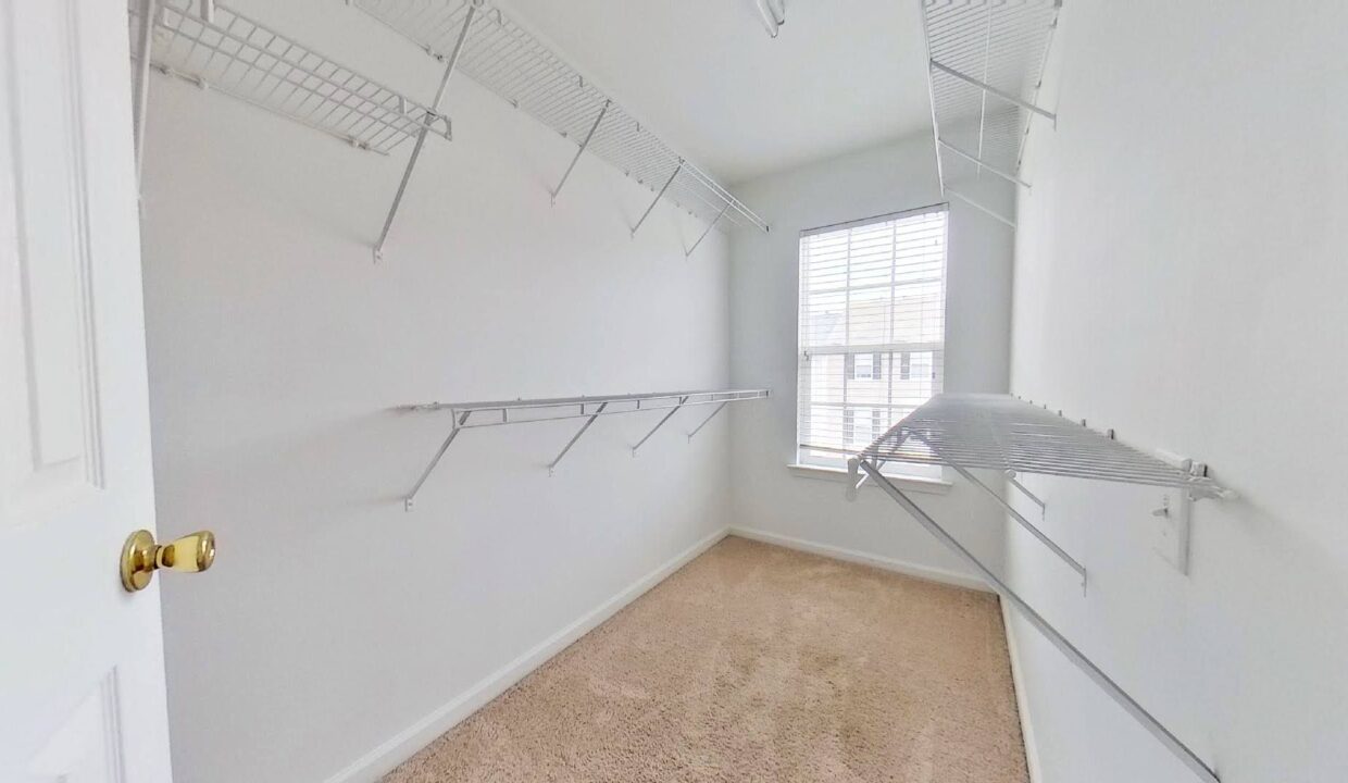 5474-Werburgh-St-Charlotte-NC-28209-11