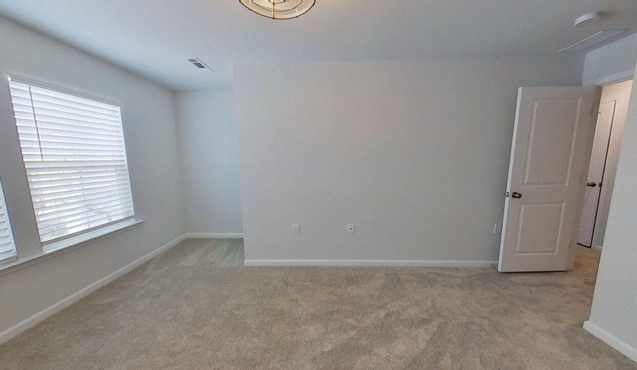 808-Falls-Grove-Trl-High-Point-NC-27265-14