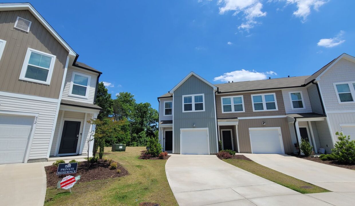 808-Falls-Grove-Trl-High-Point-NC-27265-17