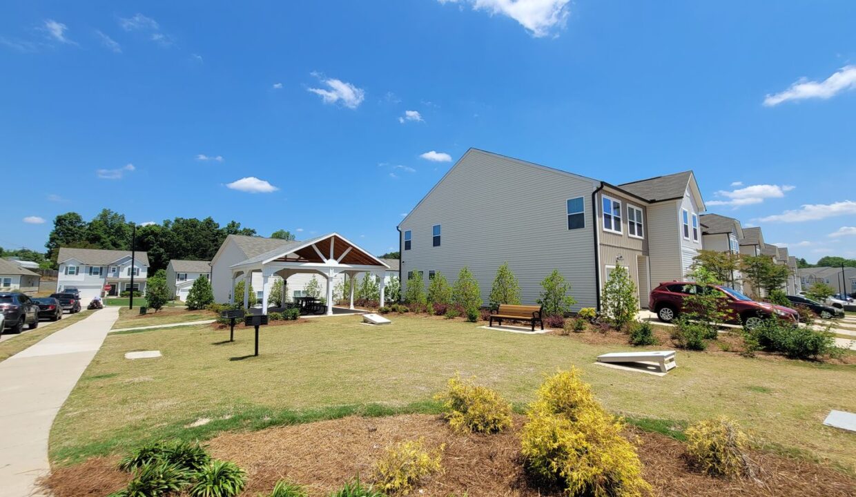 808-Falls-Grove-Trl-High-Point-NC-27265-21