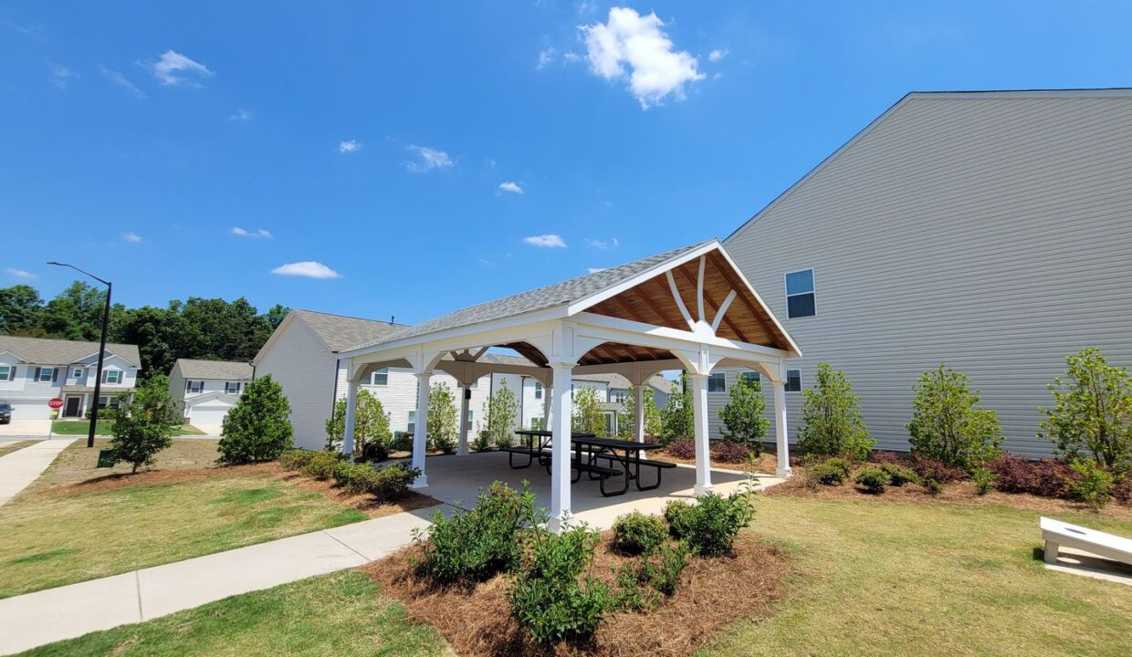 808-Falls-Grove-Trl-High-Point-NC-27265-23