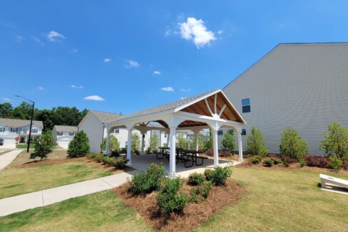 808-Falls-Grove-Trl-High-Point-NC-27265-23