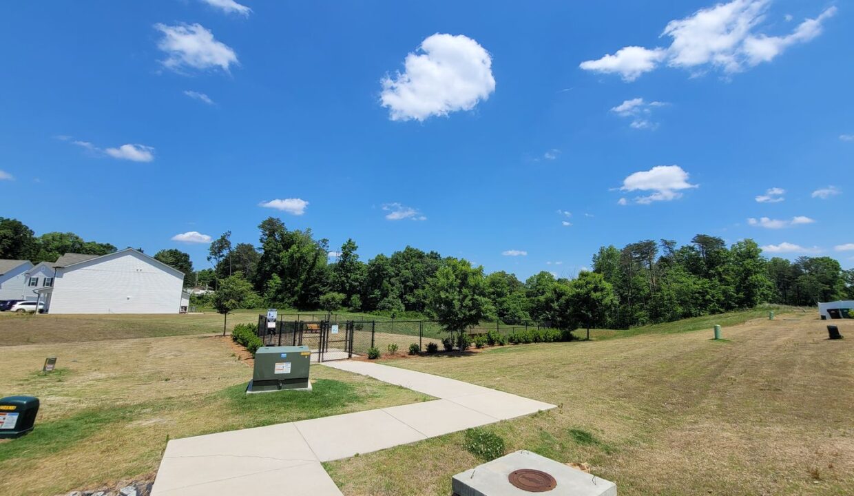 808-Falls-Grove-Trl-High-Point-NC-27265-25