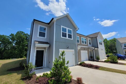 808-Falls-Grove-Trl-High-Point-NC-27265-27