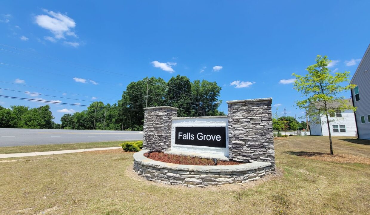 808-Falls-Grove-Trl-High-Point-NC-27265-3