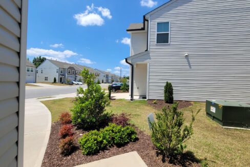 808-Falls-Grove-Trl-High-Point-NC-27265-38