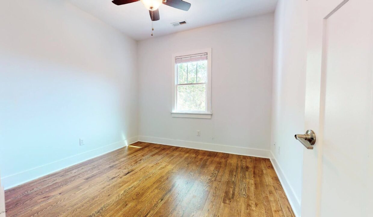 822-E-Lenoir-St-Raleigh-NC-27601-18