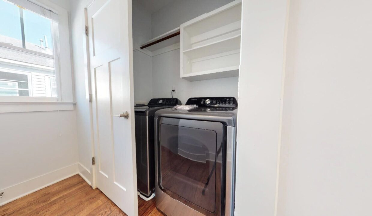 822-E-Lenoir-St-Raleigh-NC-27601-19