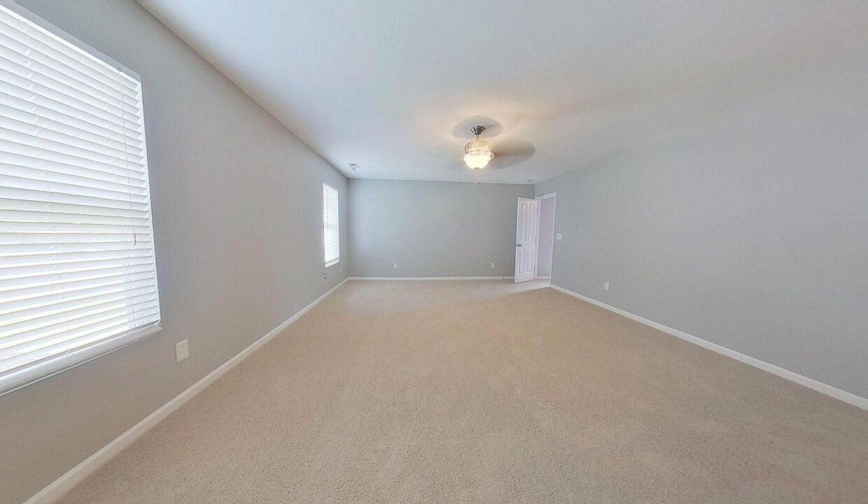 1007-Winning-Colors-Dr-Knightdale-NC-27545-18
