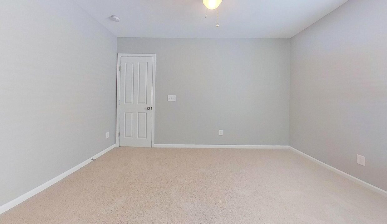 1007-Winning-Colors-Dr-Knightdale-NC-27545-47