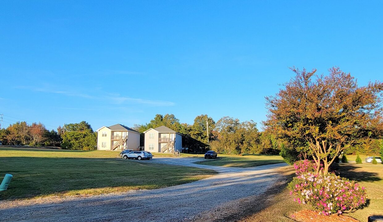 1076-Norris-Rd-1