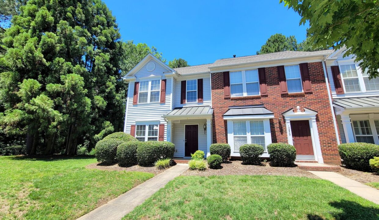10835-Garden-Oaks-Ln-Charlotte-NC-28273-17