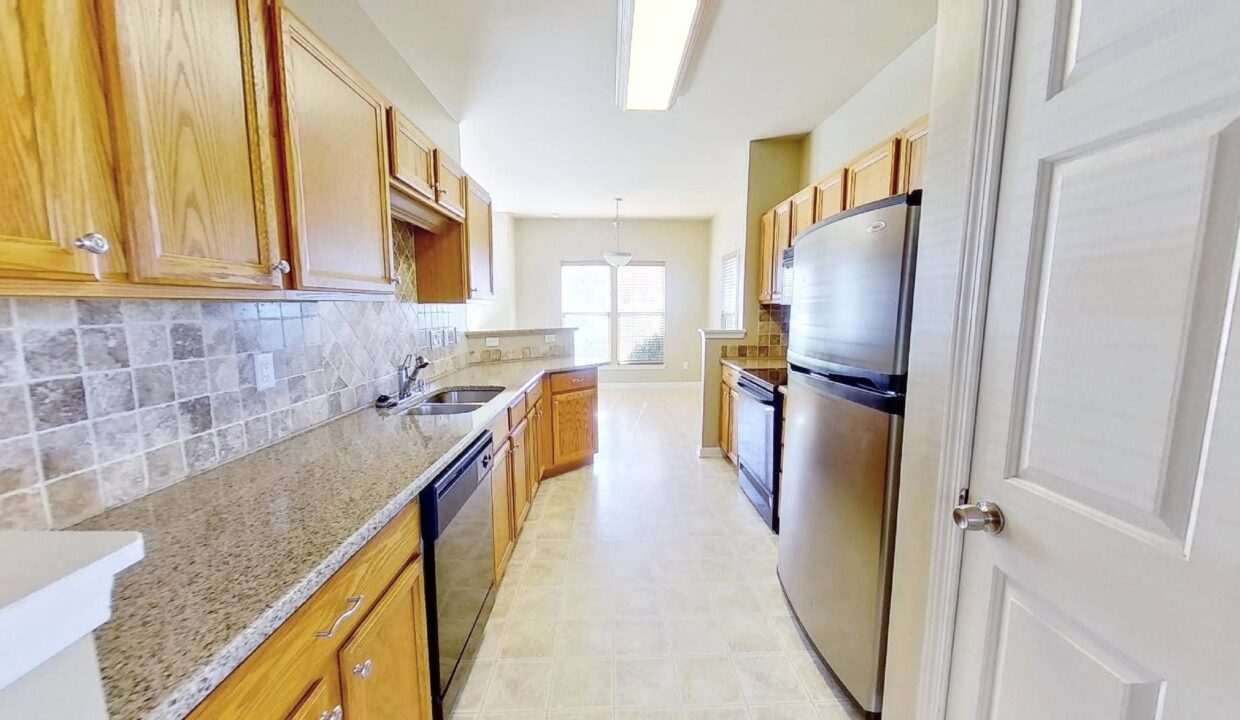 10835-Garden-Oaks-Ln-Charlotte-NC-28273-4