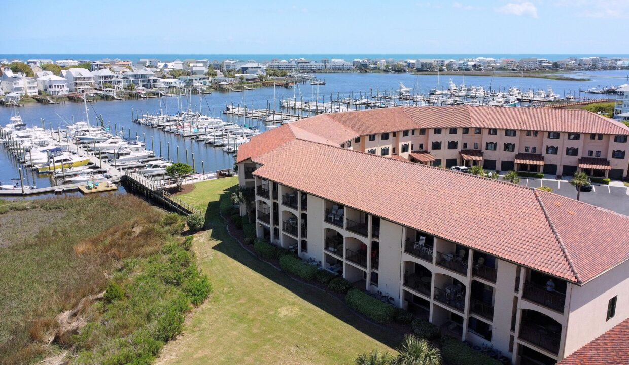 111-Spencer-Farlow-Dr-Carolina-Beach-NC-28428-32