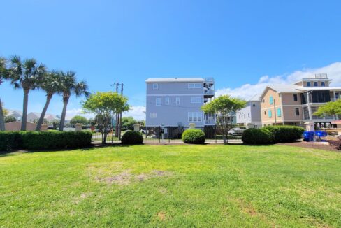 111-Spencer-Farlow-Dr-Carolina-Beach-NC-28428-40