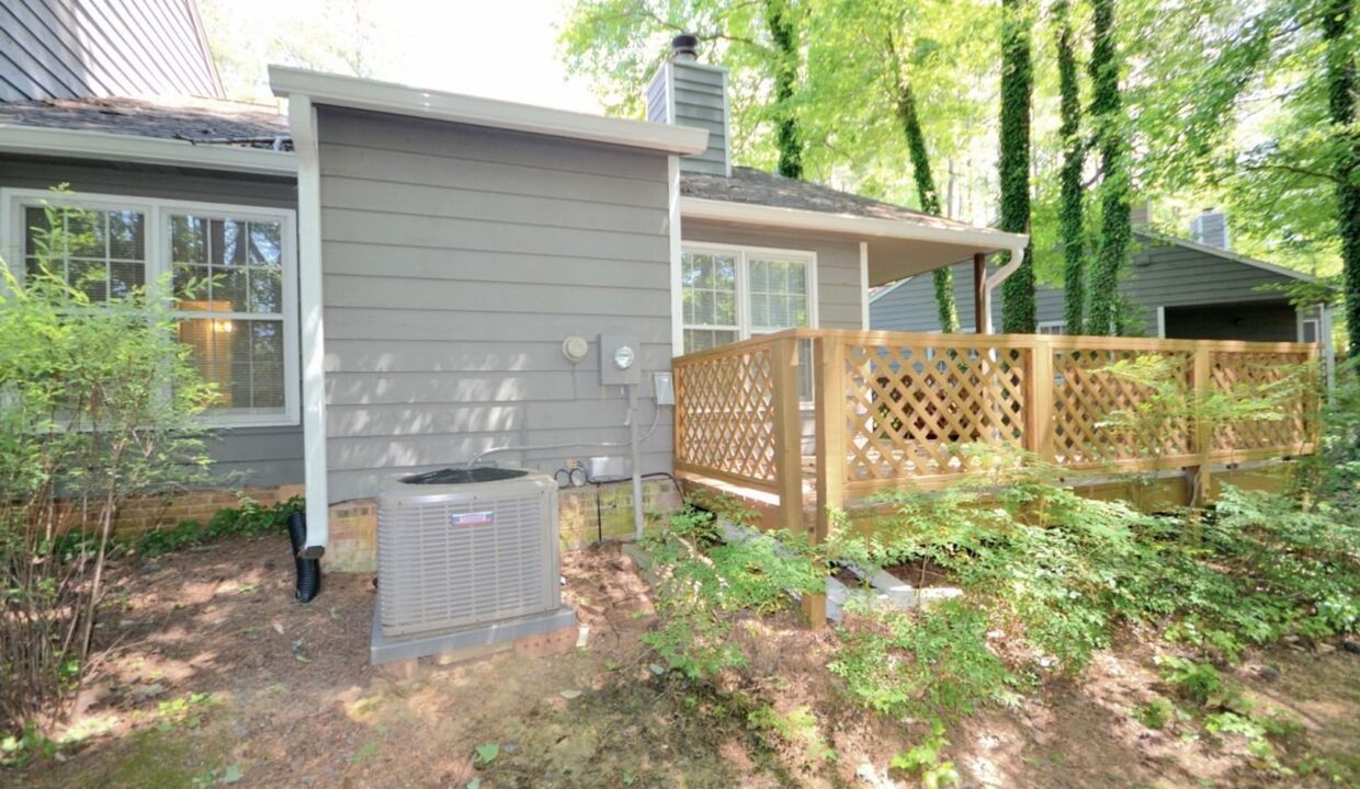 120-Shady-Meadow-Cir-Cary-NC-27513-11