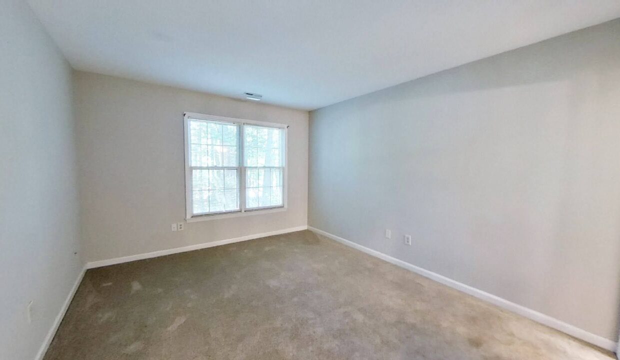 120-Shady-Meadow-Cir-Cary-NC-27513-16