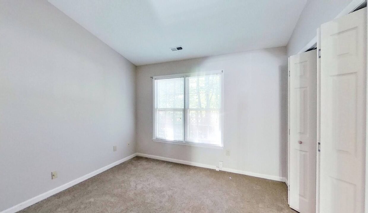 120-Shady-Meadow-Cir-Cary-NC-27513-21