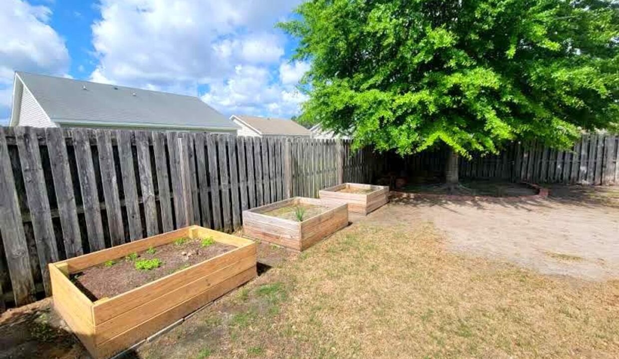 1347-Parkland-Way-8