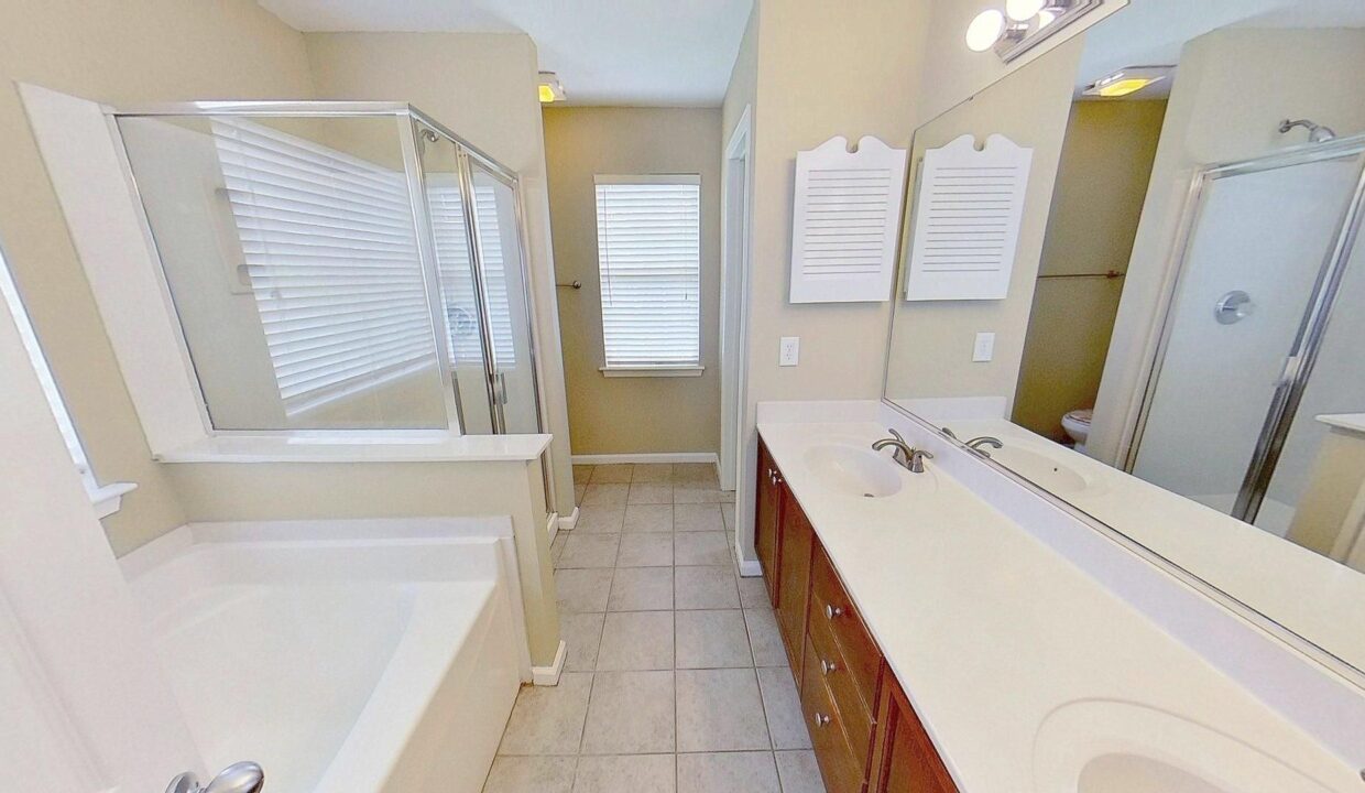 13531-Willow-Falls-Rd-Charlotte-NC-28215-11
