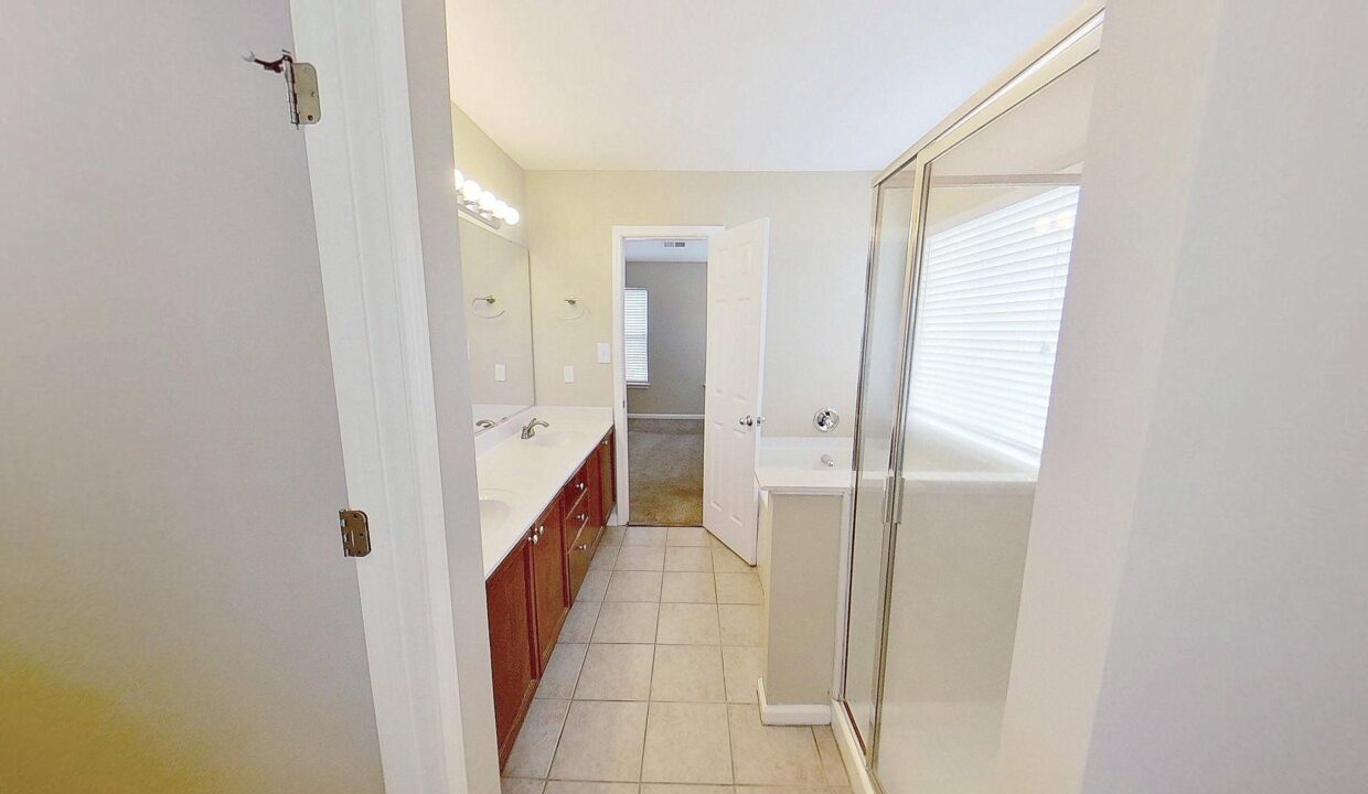 13531-Willow-Falls-Rd-Charlotte-NC-28215-13