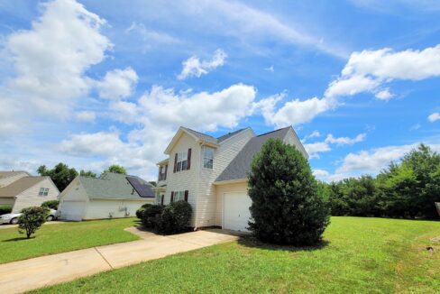 13531-Willow-Falls-Rd-Charlotte-NC-28215-15
