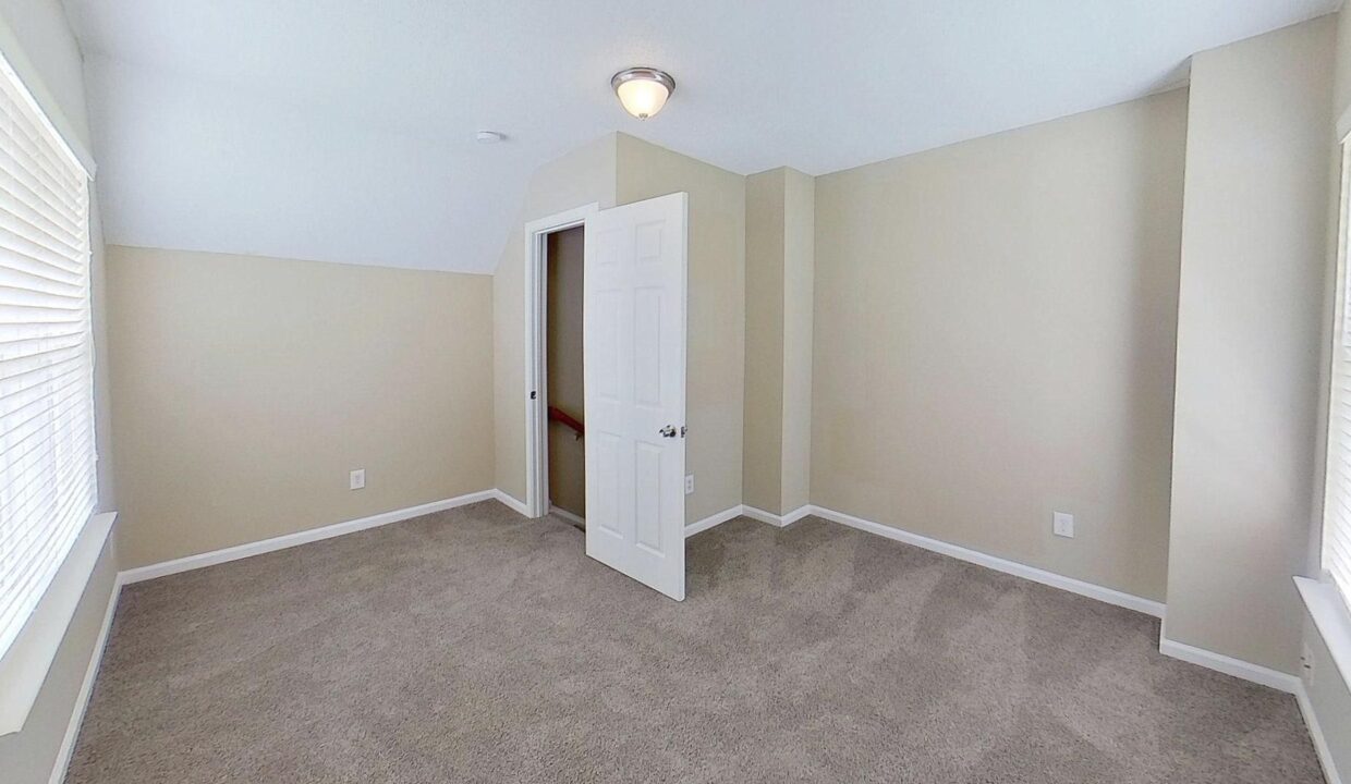 13531-Willow-Falls-Rd-Charlotte-NC-28215-28