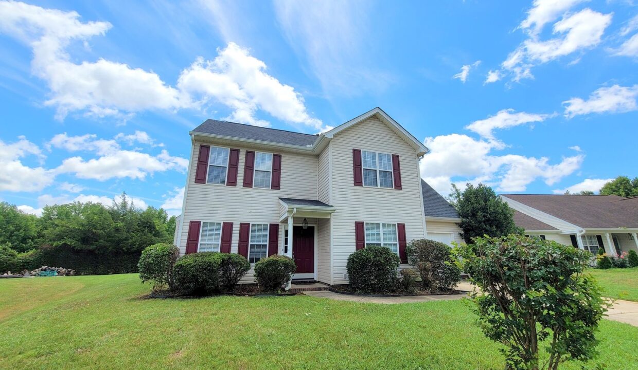 13531-Willow-Falls-Rd-Charlotte-NC-28215-30