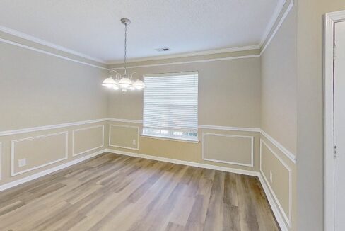 13531-Willow-Falls-Rd-Charlotte-NC-28215-34