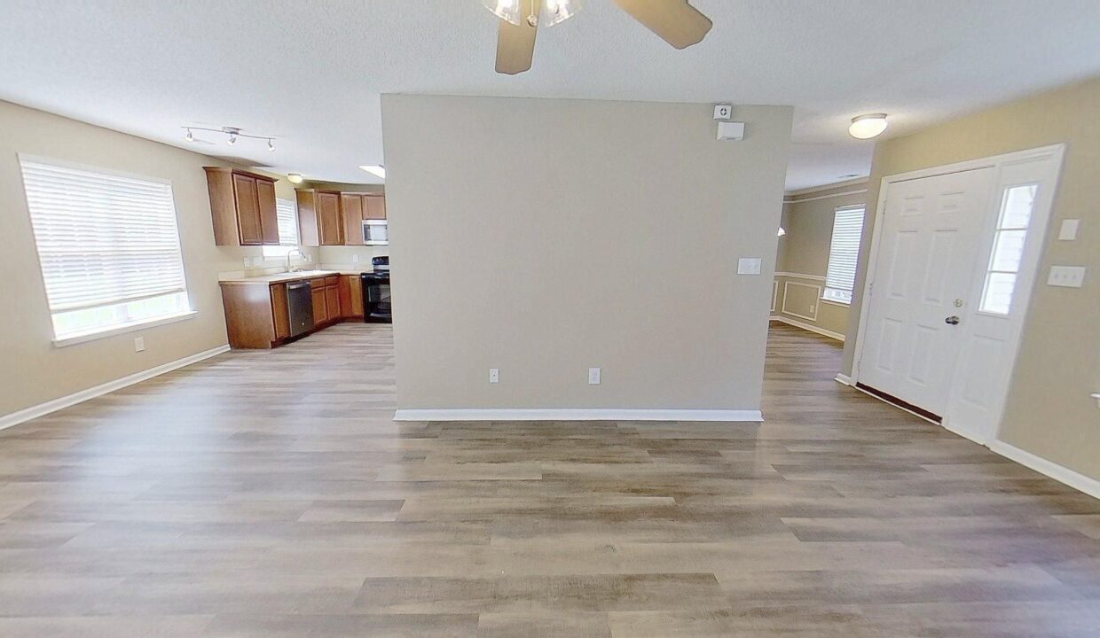13531-Willow-Falls-Rd-Charlotte-NC-28215-38