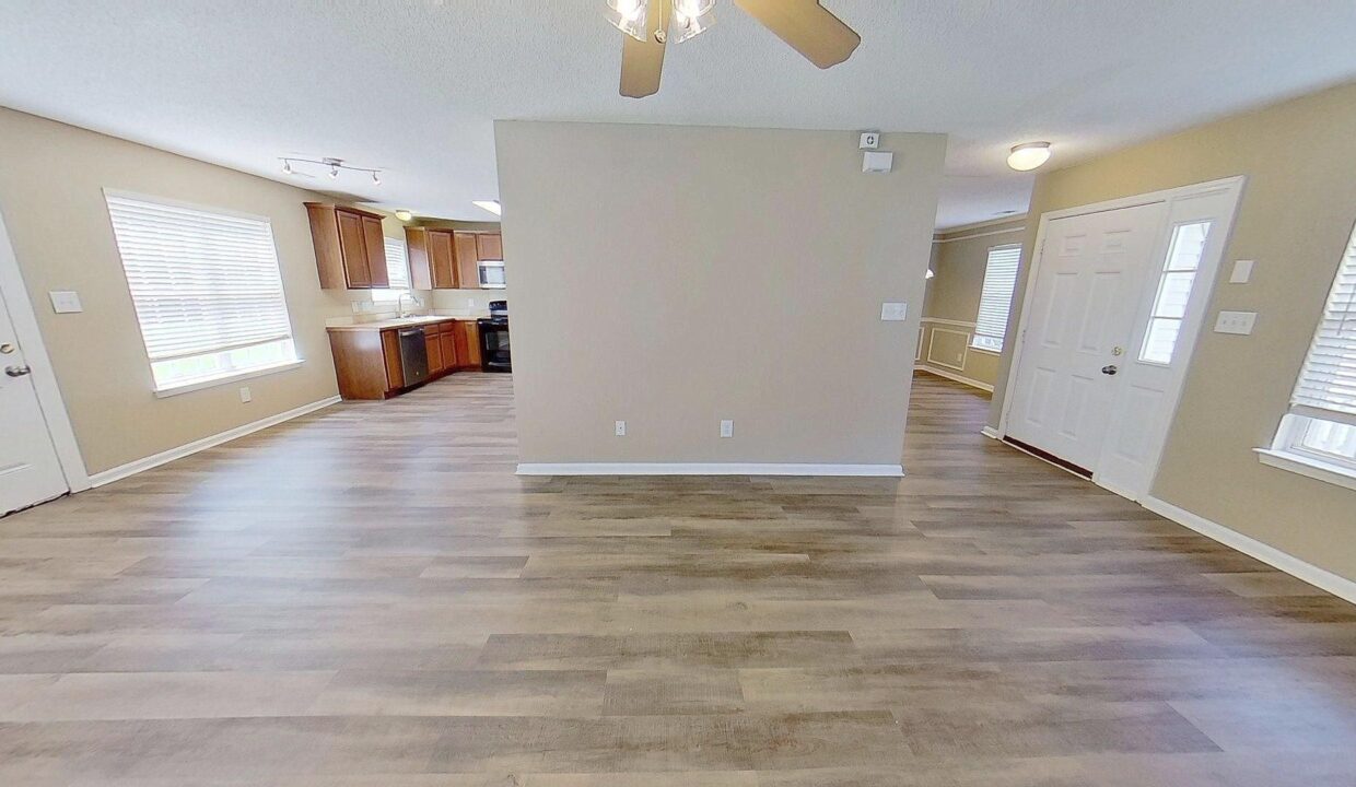 13531-Willow-Falls-Rd-Charlotte-NC-28215-4