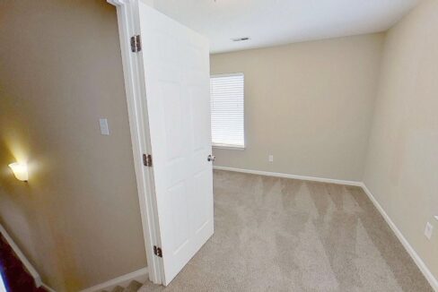 13531-Willow-Falls-Rd-Charlotte-NC-28215-40