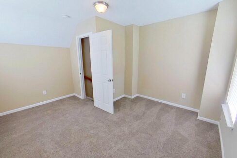 13531-Willow-Falls-Rd-Charlotte-NC-28215-41