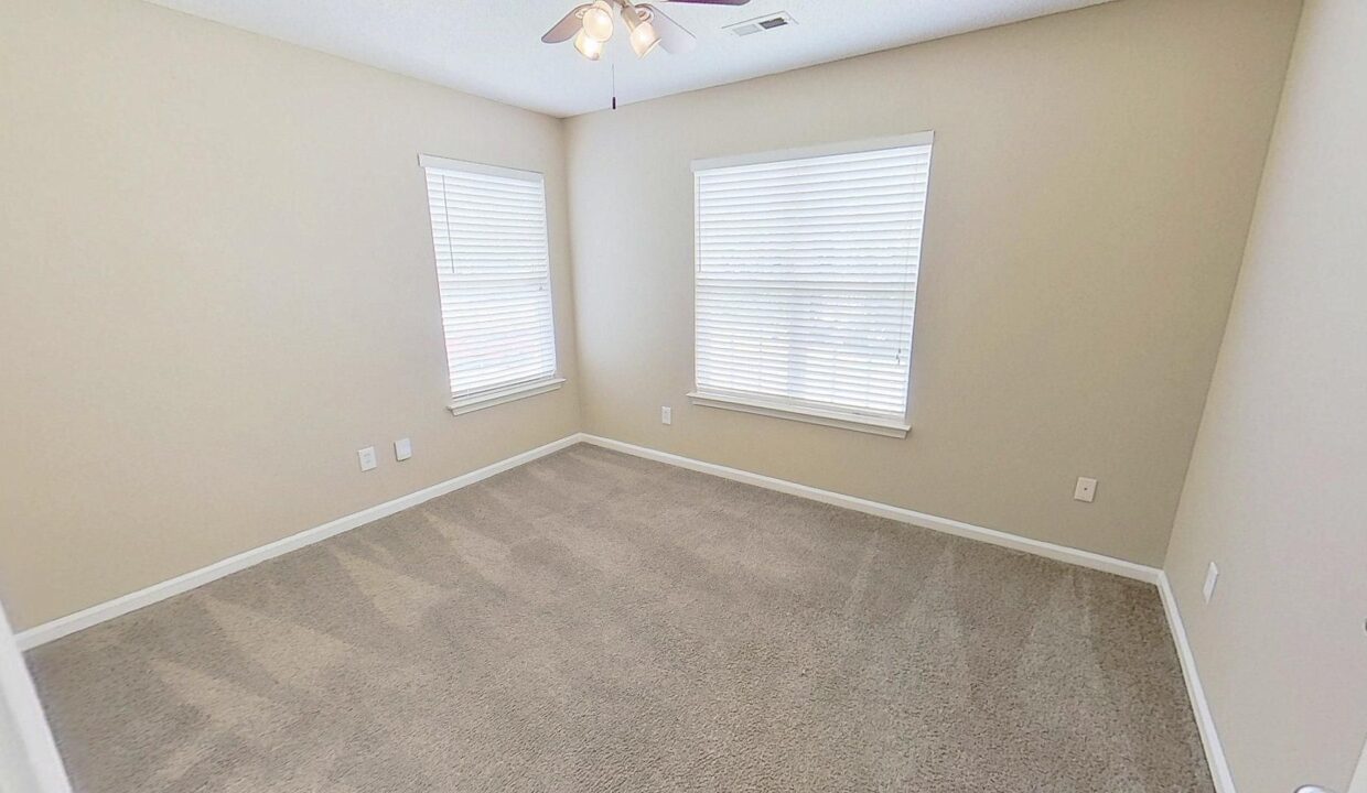 13531-Willow-Falls-Rd-Charlotte-NC-28215-43