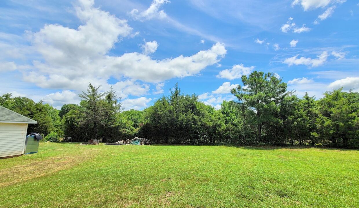 13531-Willow-Falls-Rd-Charlotte-NC-28215-5