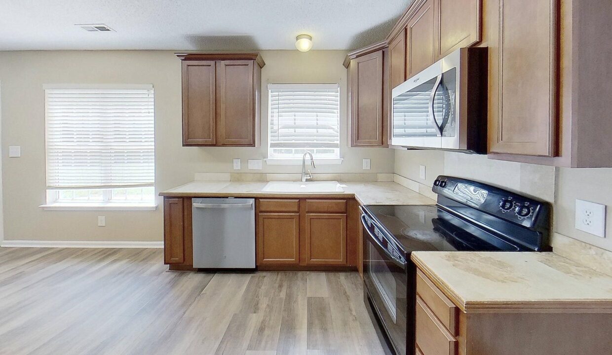 13531-Willow-Falls-Rd-Charlotte-NC-28215-6