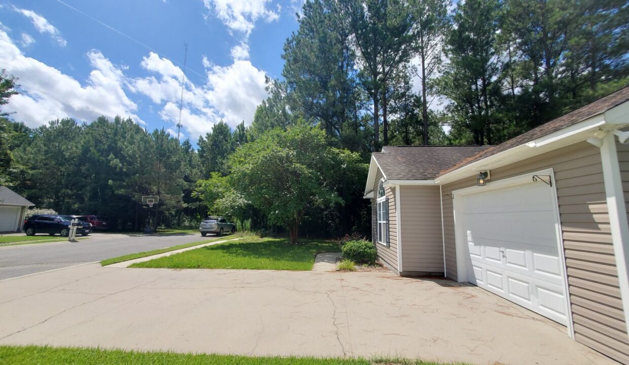 1517-Everett-Springs-Dr-Navassa-NC-28451-13