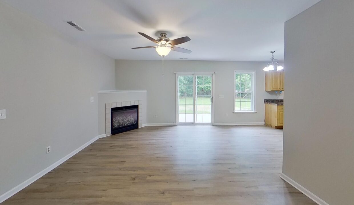 1517-Everett-Springs-Dr-Navassa-NC-28451-16
