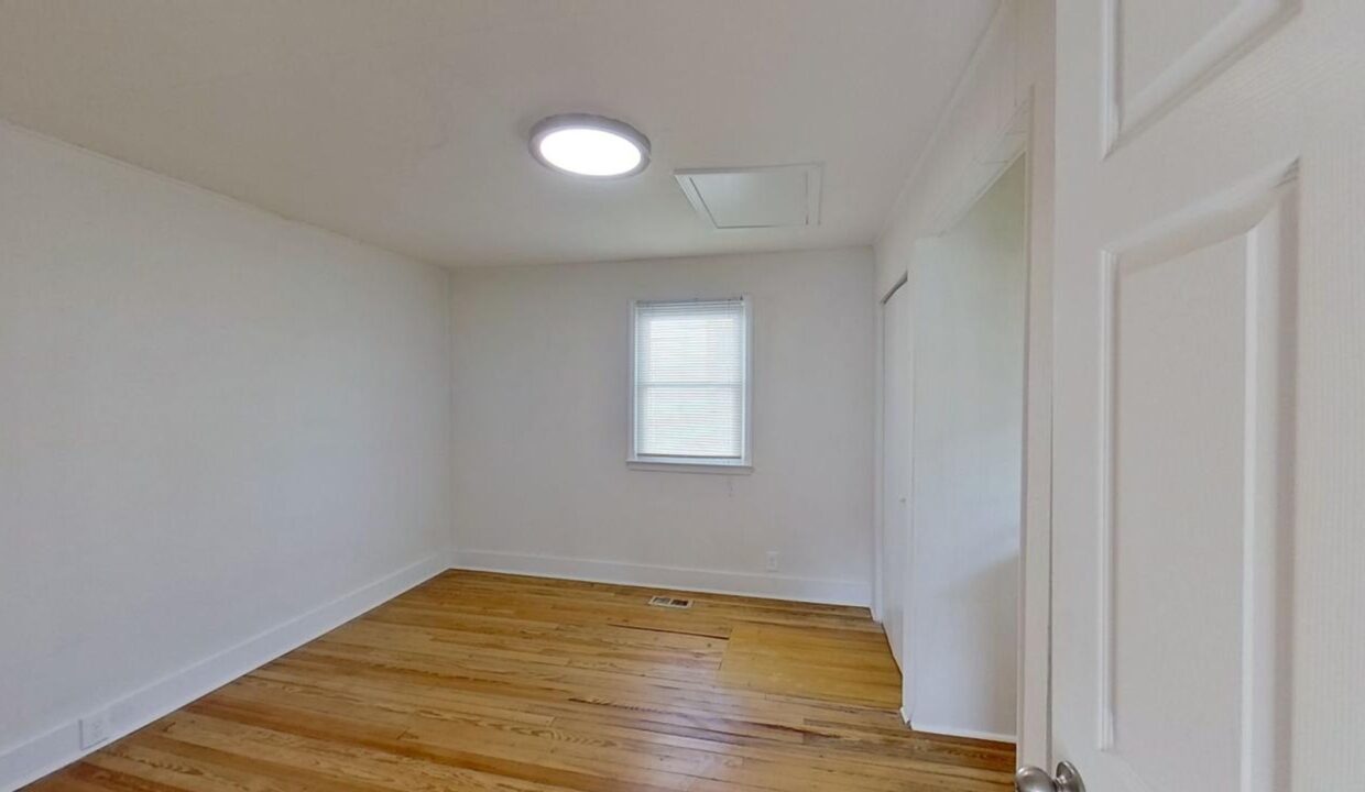 1710-Oakwood-Ave-Raleigh-NC-27610-23