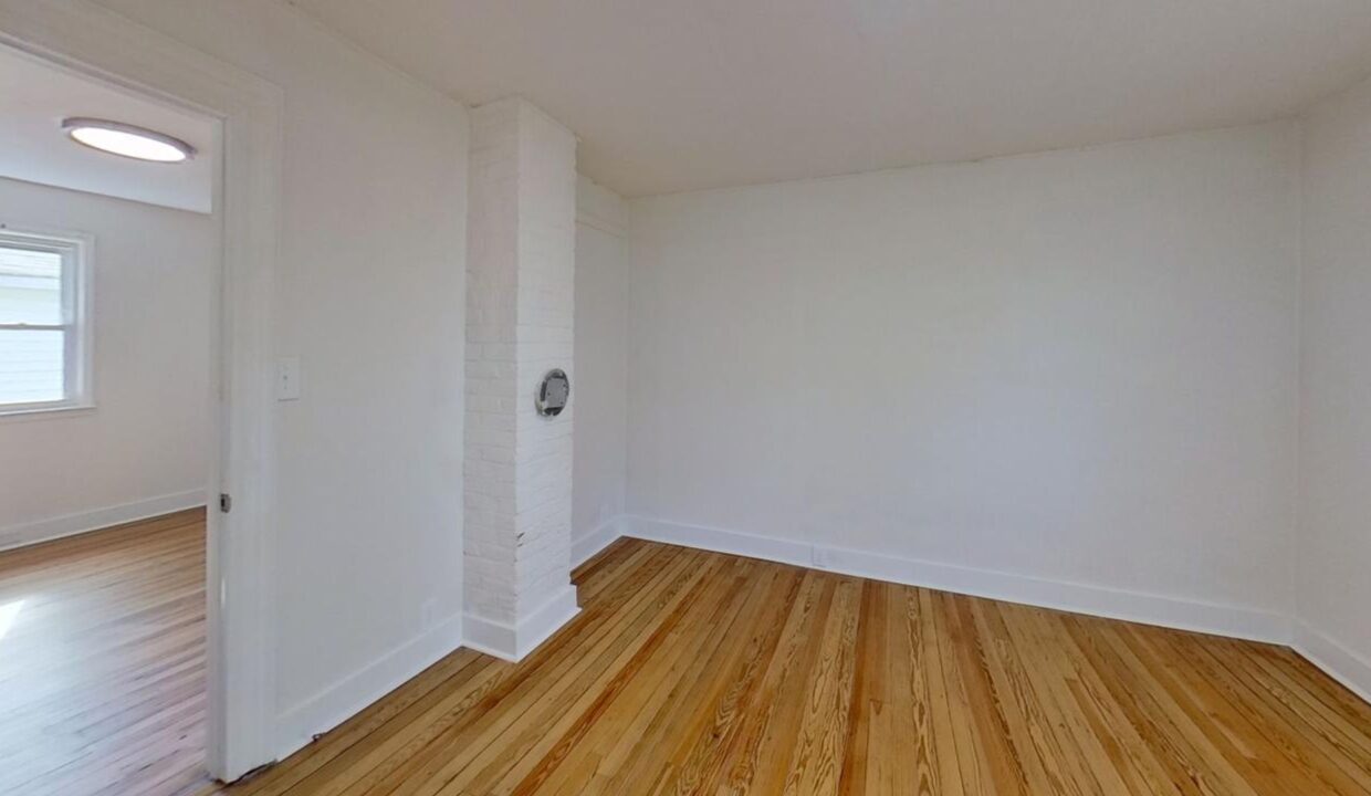 1710-Oakwood-Ave-Raleigh-NC-27610-26