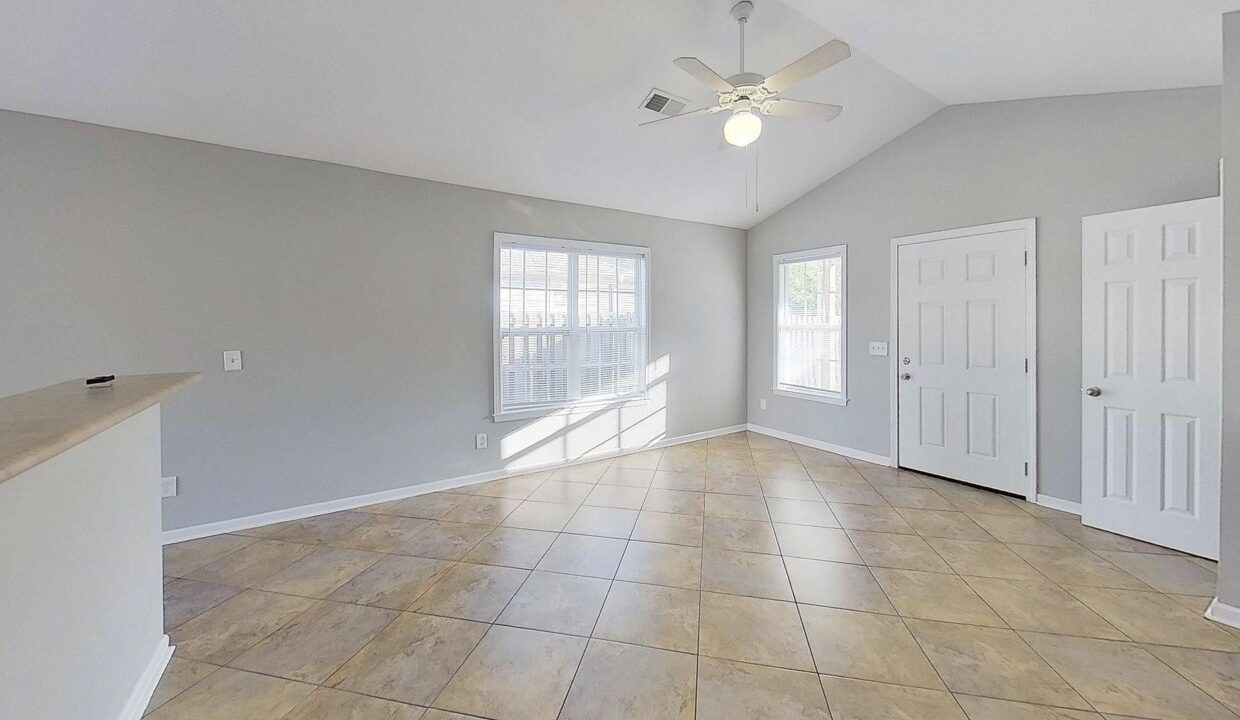 2034-Monroe-St-Wilmington-NC-28401-25