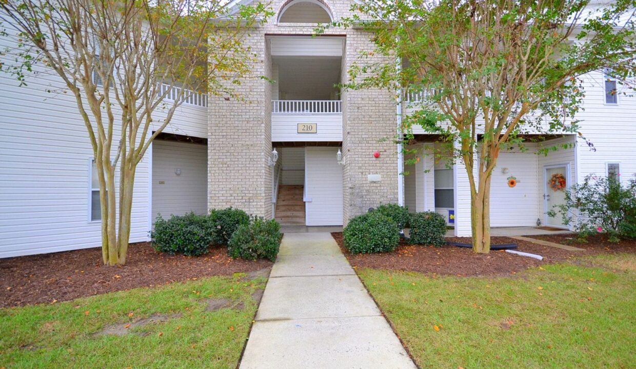 210-Fullford-Ln-102-Wilmington-NC-28412-6