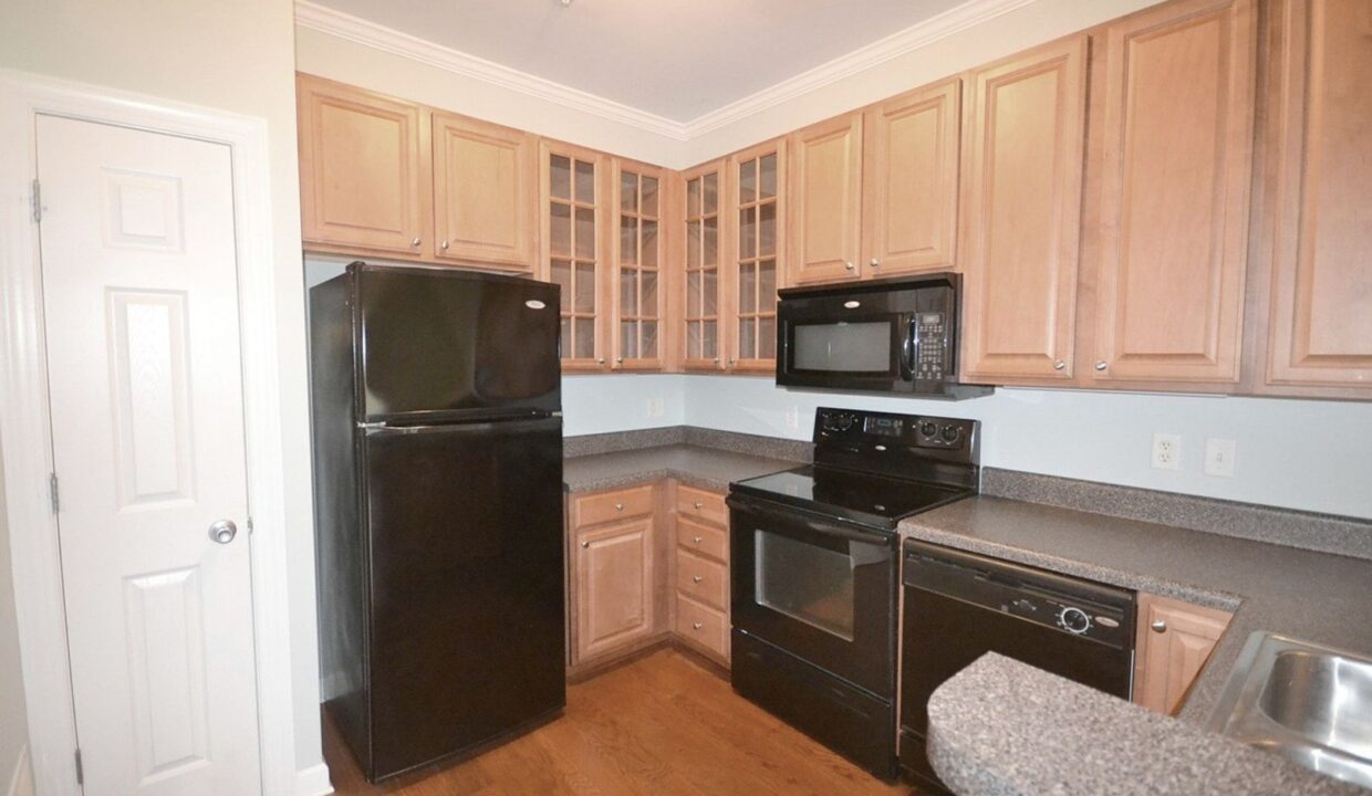 210-Fullford-Ln-102-Wilmington-NC-28412-9