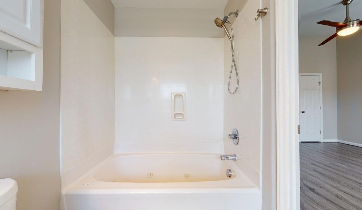 2121-Piney-Brook-Rd-104-Raleigh-NC-27614-22