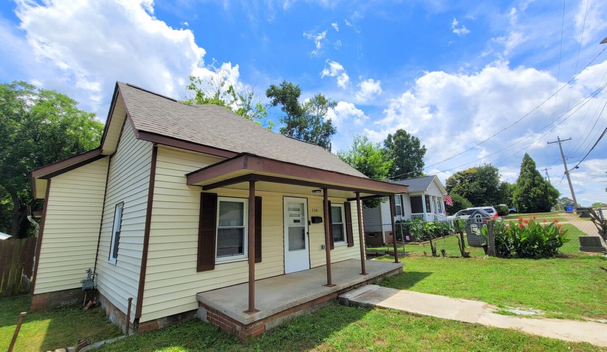 226-Cummings-St-Rock-Hill-SC-29730-33