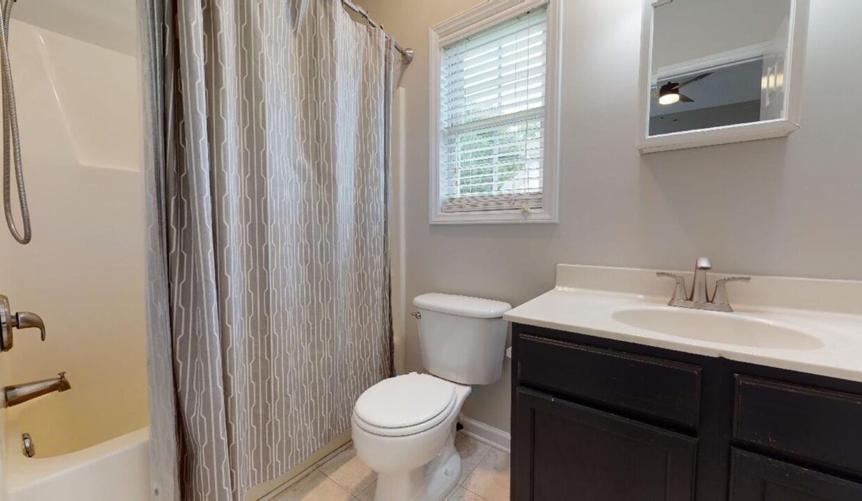 2325-K-Wesley-Way-Raleigh-NC-27610-11